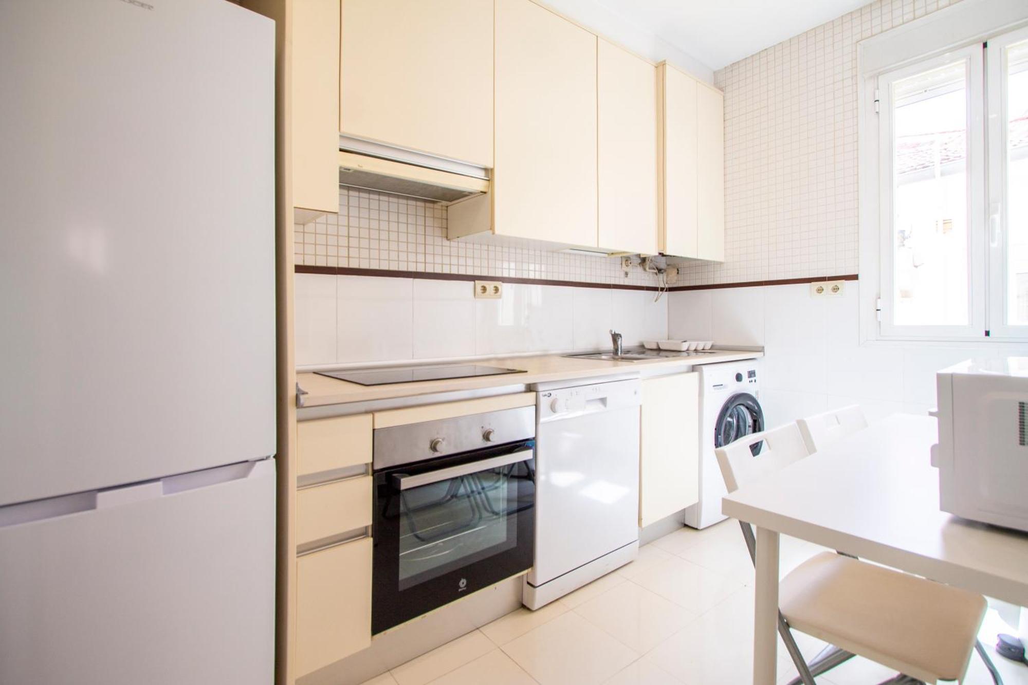 Apartamentos Dali Мадрид Экстерьер фото