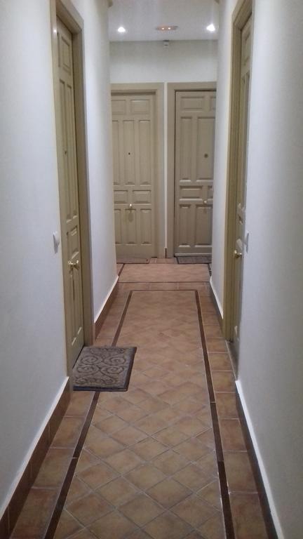 Apartamentos Dali Мадрид Экстерьер фото