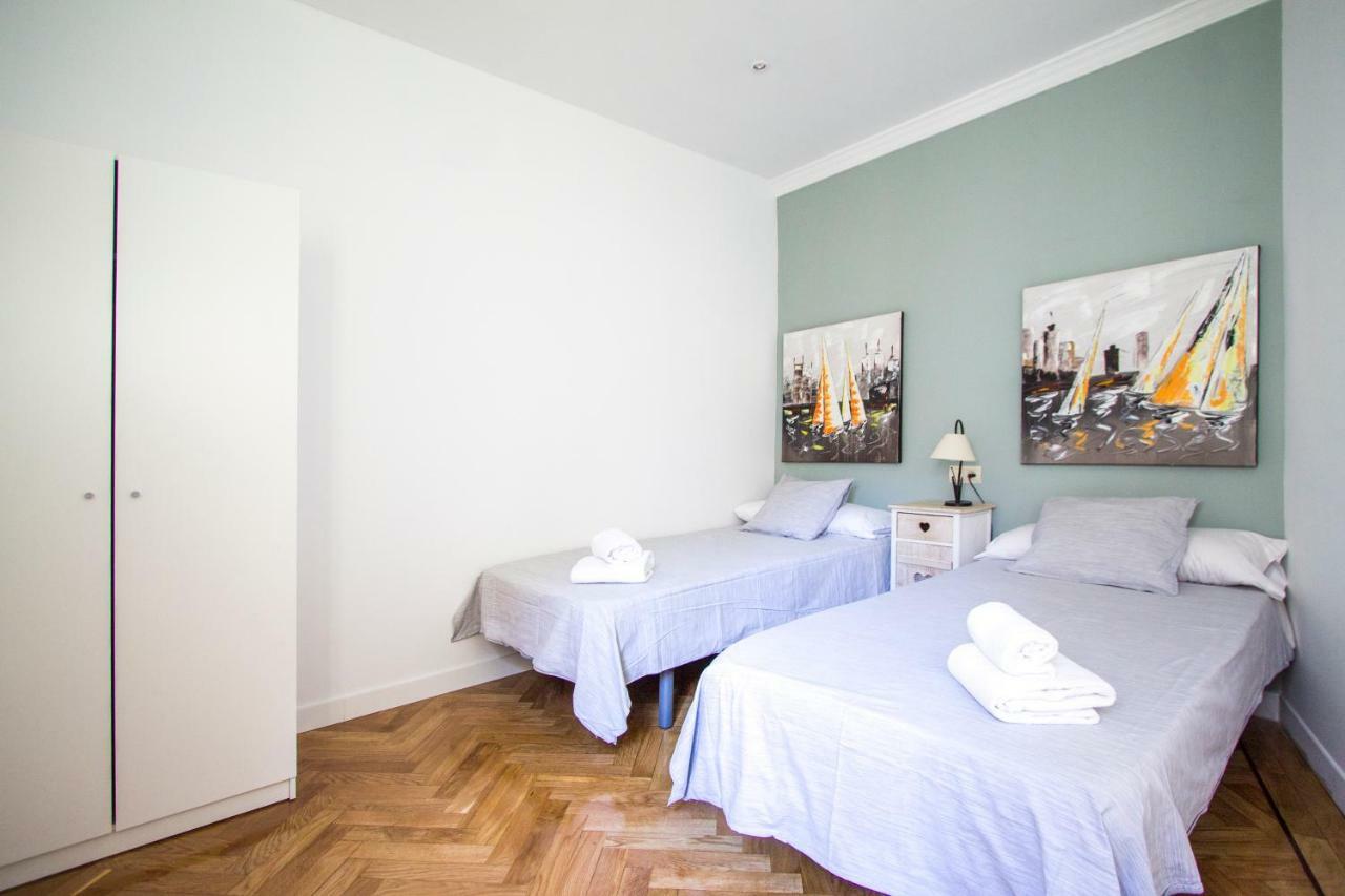 Apartamentos Dali Мадрид Экстерьер фото