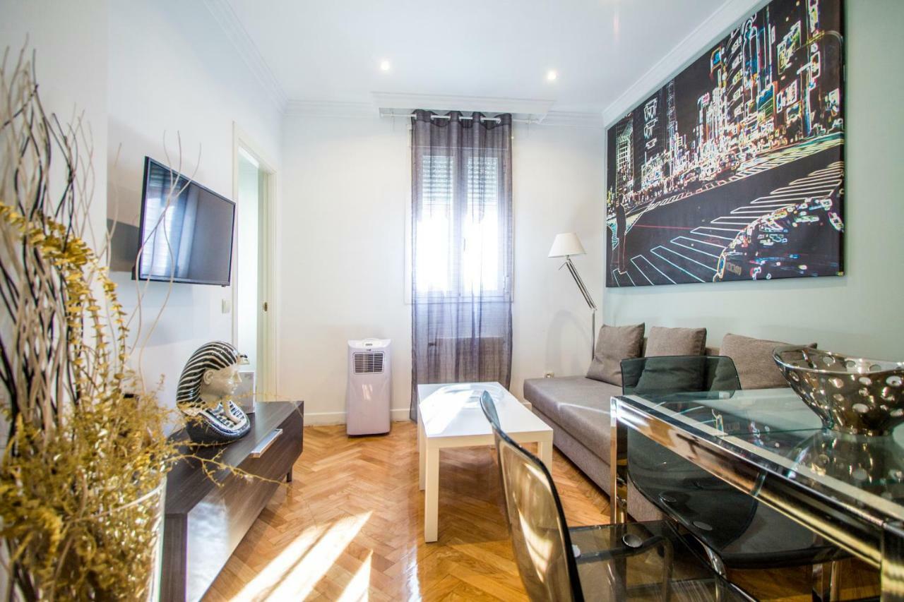 Apartamentos Dali Мадрид Экстерьер фото