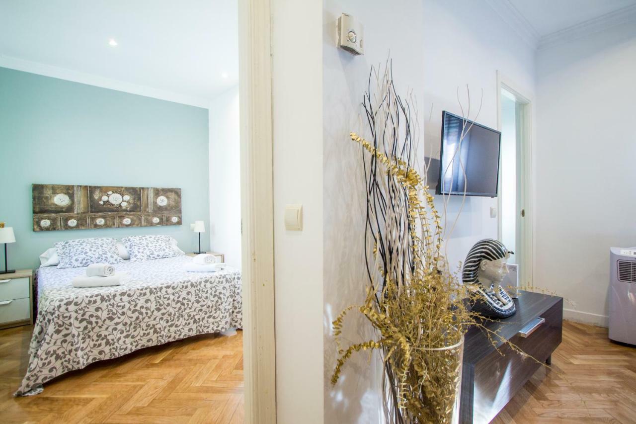 Apartamentos Dali Мадрид Экстерьер фото